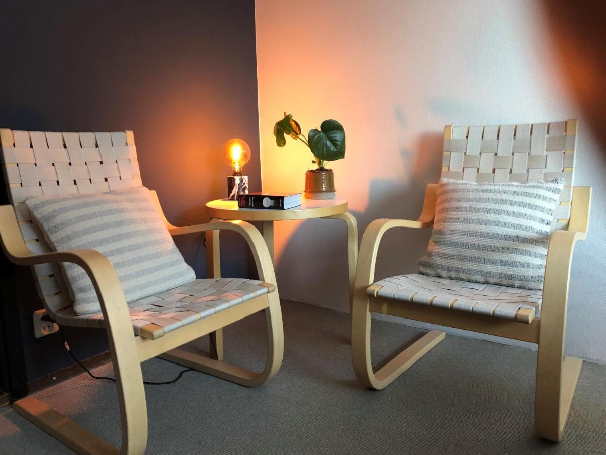 Lindstrom Hotel Lærdalsøyri Esterno foto